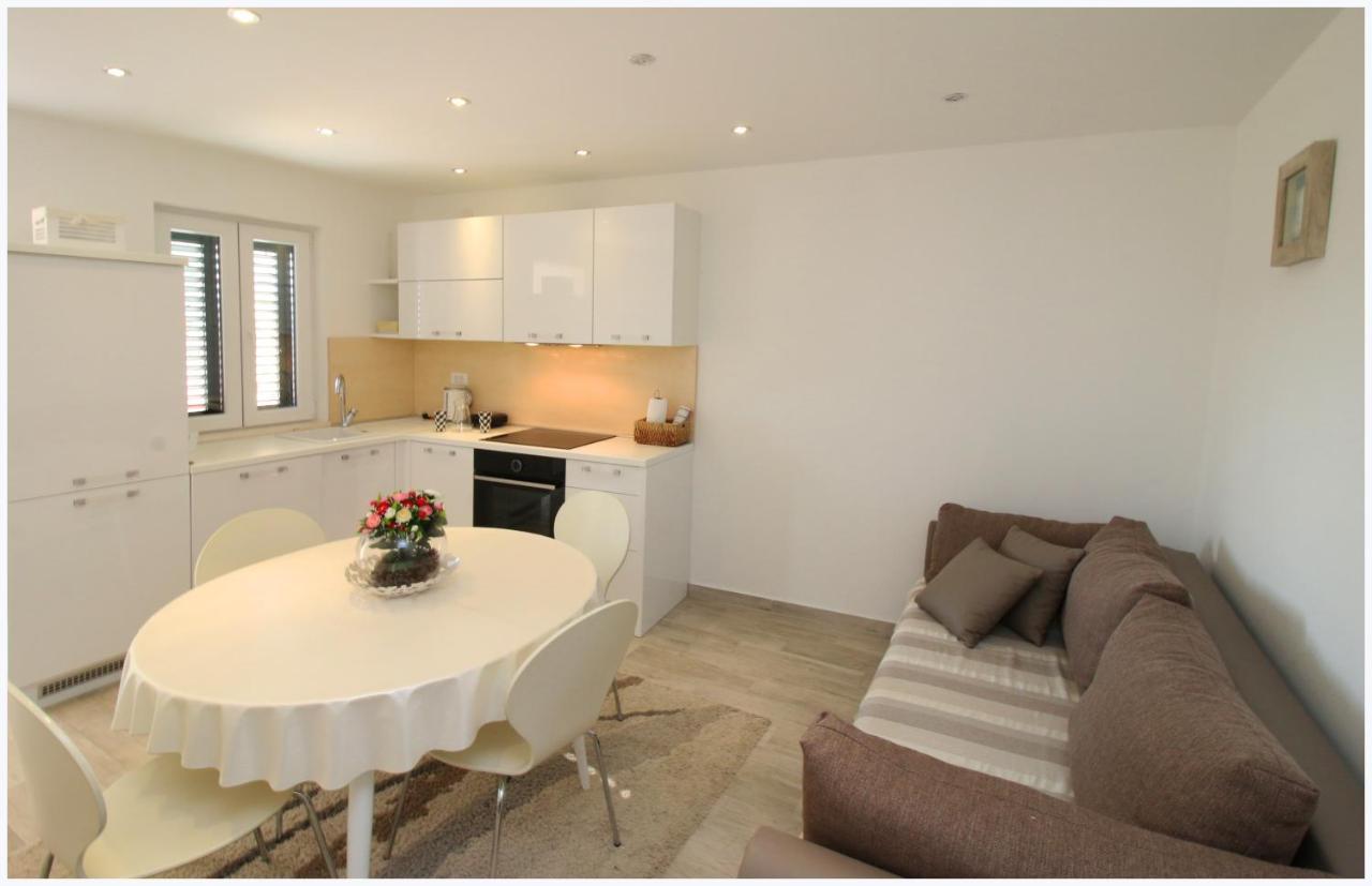 Holiday Home Ante Primosten Bagian luar foto